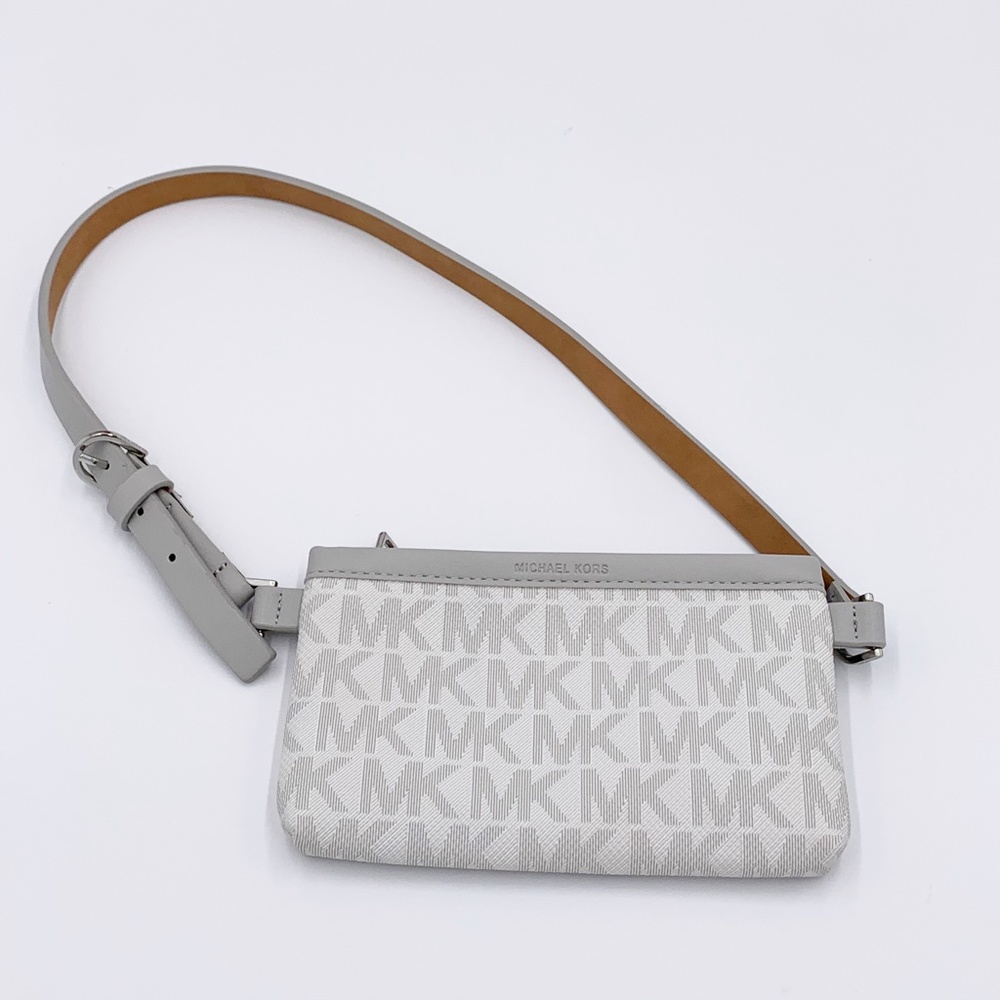 Michael Kors belt bag - Picture 2 of 6